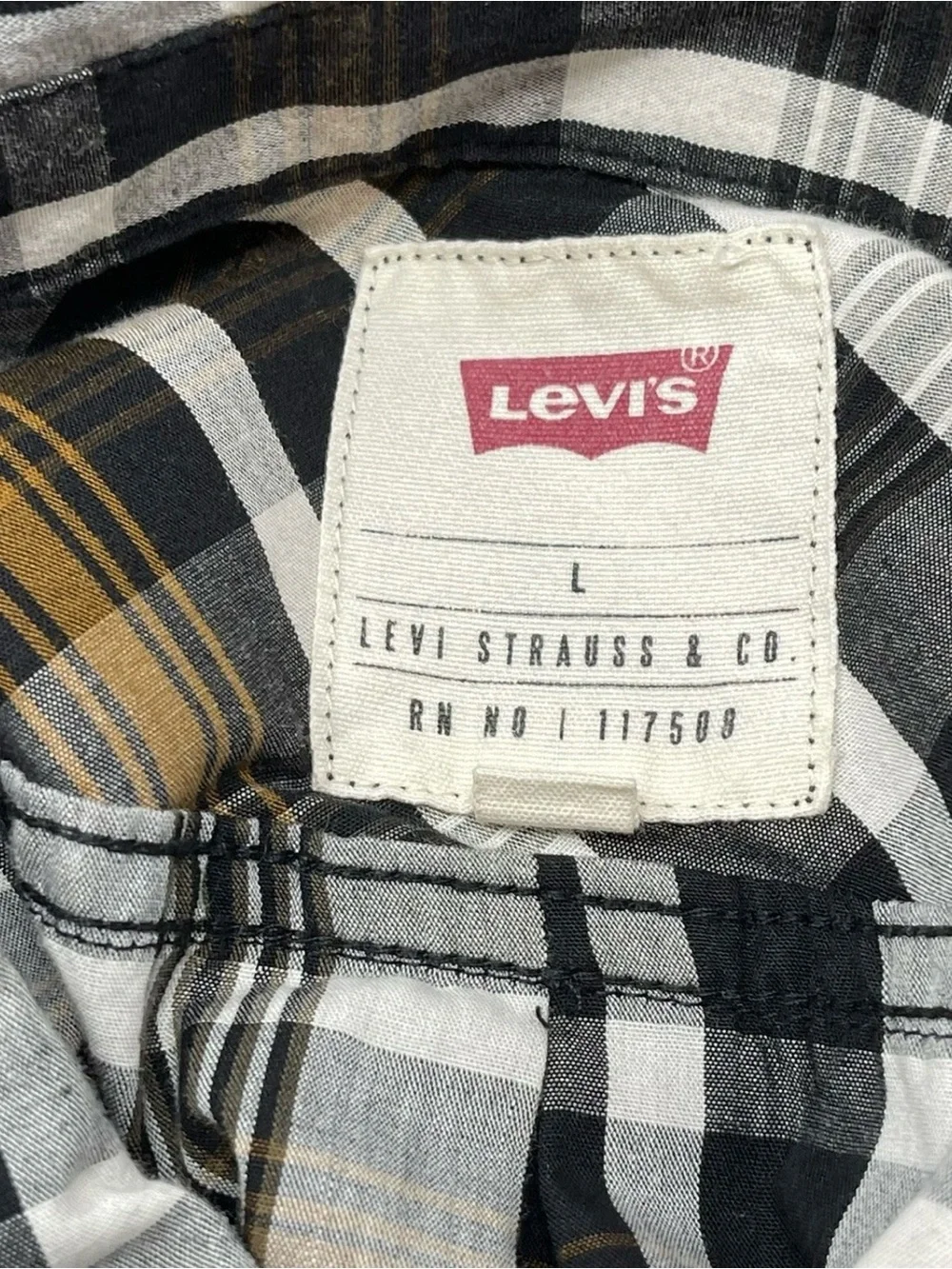 LEVI’S Men’s Black Multi Long Sleeve Plaid Button Up Shirt Pockets Size Large